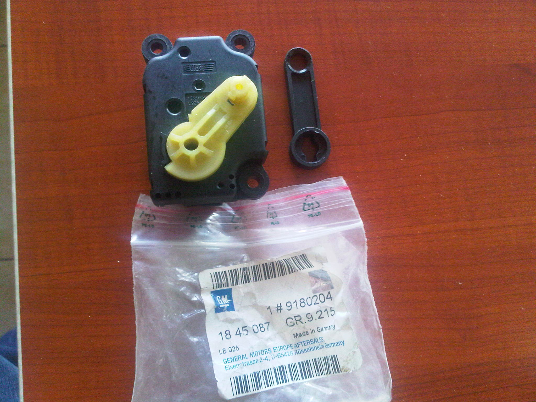 OPEL VECTRA C SERVO MOTOR HAVA KARIIM ZAMANLAMA MOTORU SA YARI OTOMATK KLMA VE KLM KONTROLL ARALAR N GM  1845087  9180204