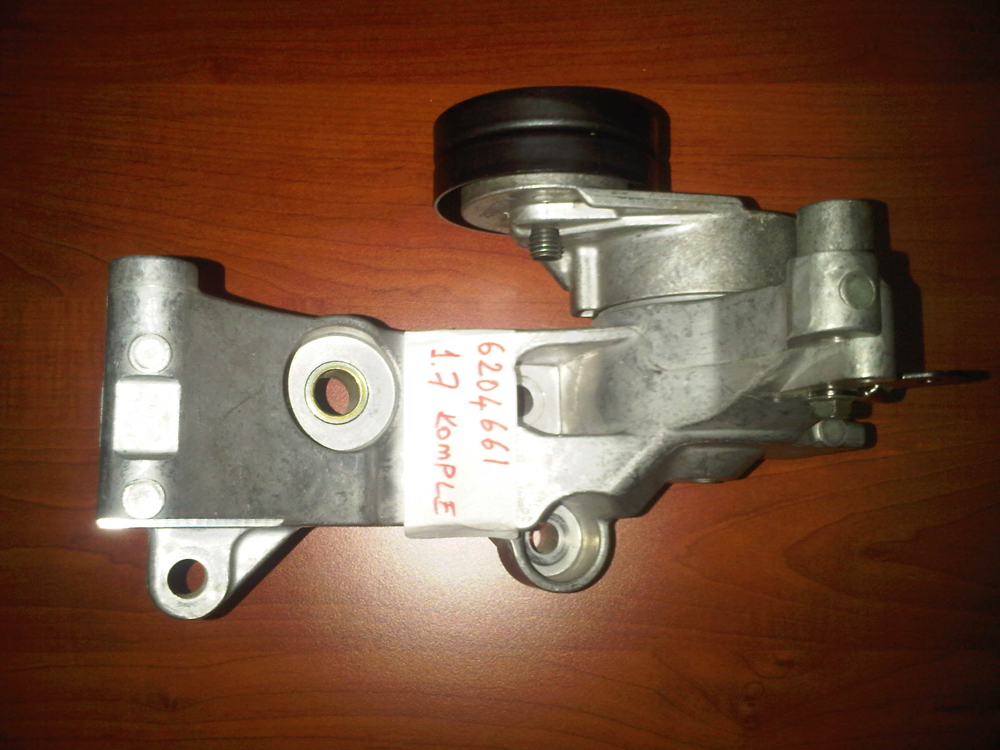 OPEL ASTRA H-ASTRA G-CORSA C-MERVA A Z17DTL,Z17DTH,Y17DT KOMPLE  ALTERNATR SABTLEME BRAKET + GERG MAKARASI  1204853