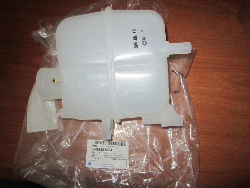 CHEVROLET SPARK M300 YEN MODEL YEDEK SU DEPOSU OEM  95352004  42657459  42620260  42582717  94565116  95196454 95992466